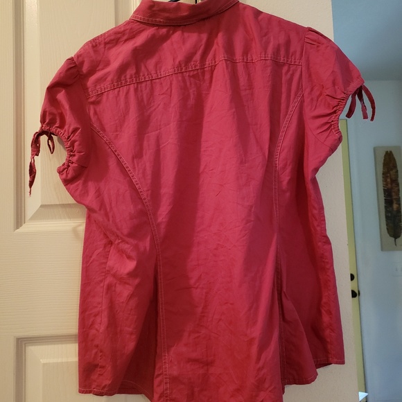 Short sleeve button up shirt - Picture 2 of 3